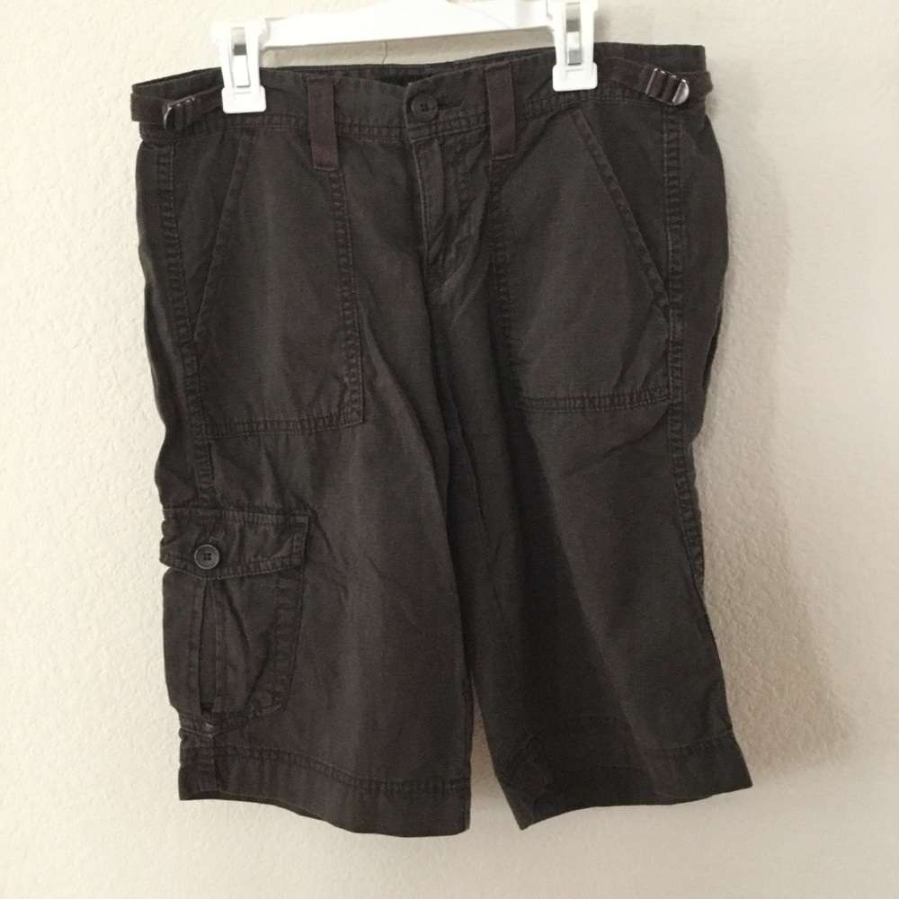 Calvin Klein brown Bermuda thigh length shorts (2)